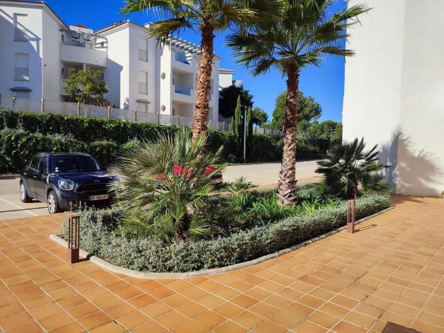 Small Oasis Nelson Mandela Apartment With Sea View, Two Bedrooms, Parking, Terrace And Pool Манилва Екстериор снимка