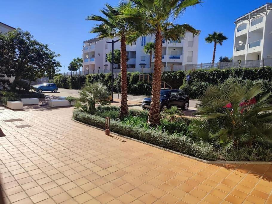 Small Oasis Nelson Mandela Apartment With Sea View, Two Bedrooms, Parking, Terrace And Pool Манилва Екстериор снимка